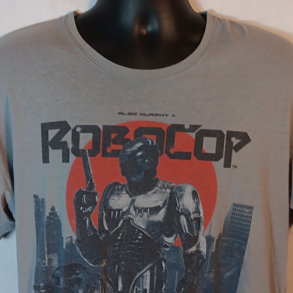 Loot Crate Retro RoboCop Men's Tee - Picture 2 of 7